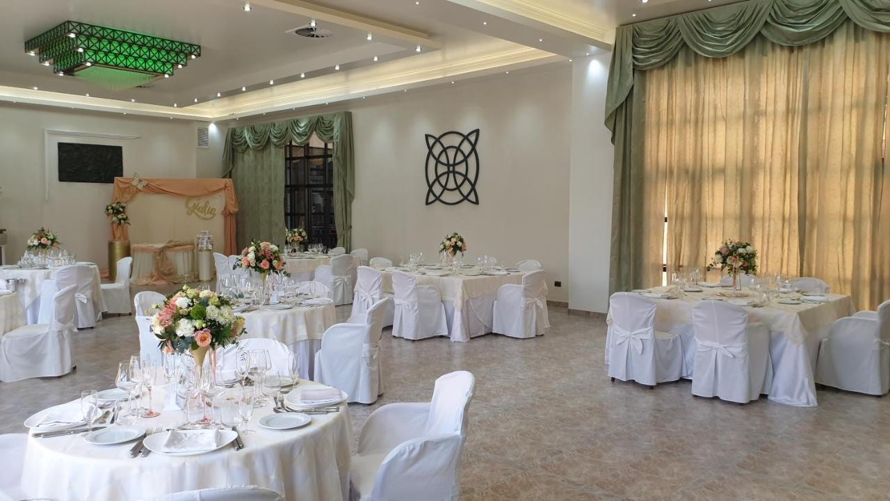 Decollatura Palahotel Vallenoce מראה חיצוני תמונה