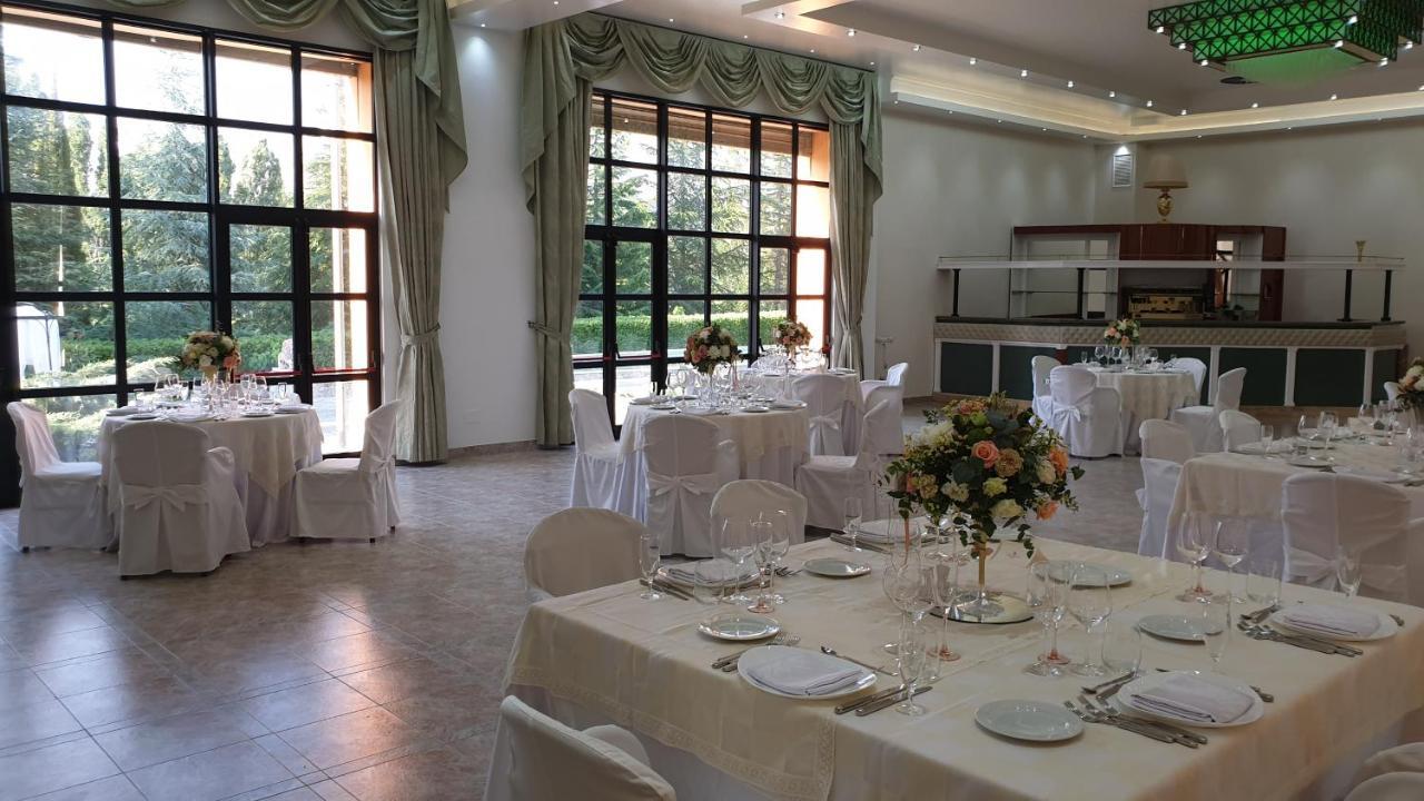 Decollatura Palahotel Vallenoce מראה חיצוני תמונה