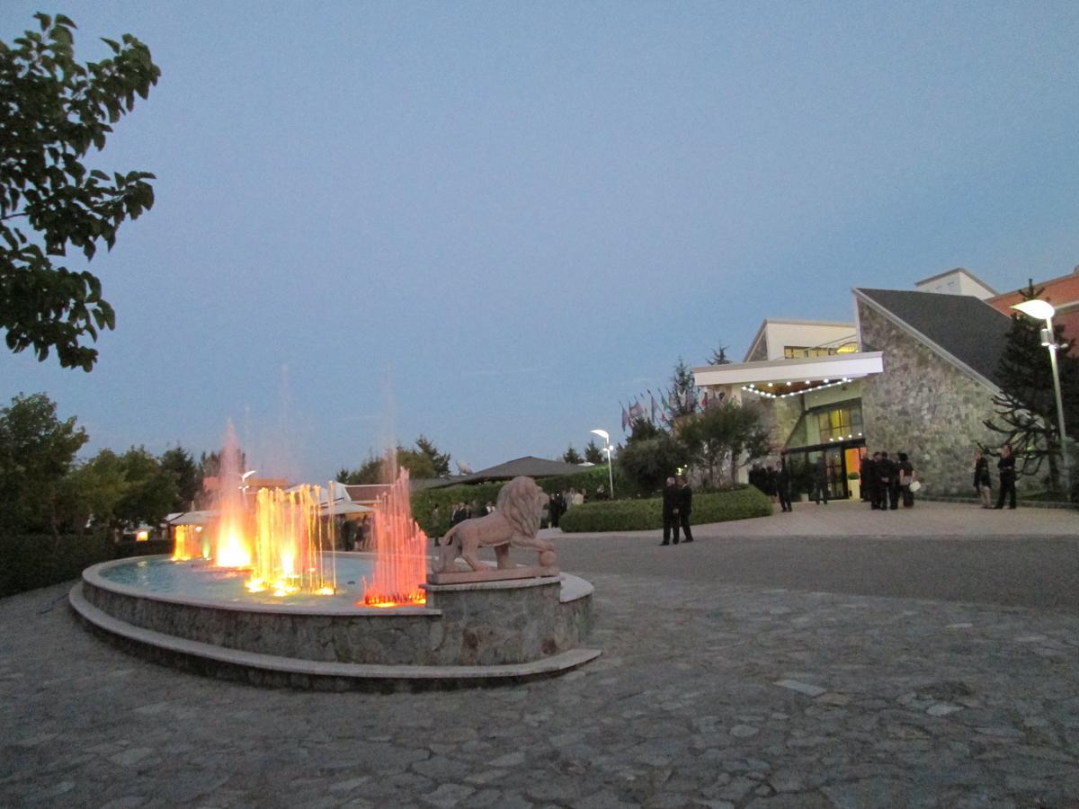 Decollatura Palahotel Vallenoce מראה חיצוני תמונה